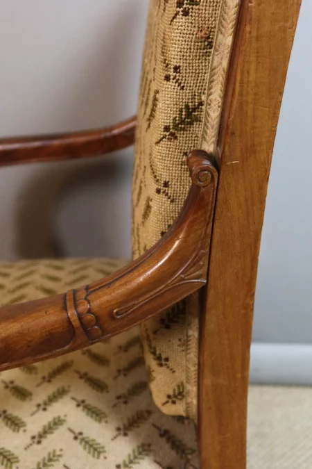 PAR DE SILLONES DE LA ÉPOCA DEL IMPERIO FRANCÉS