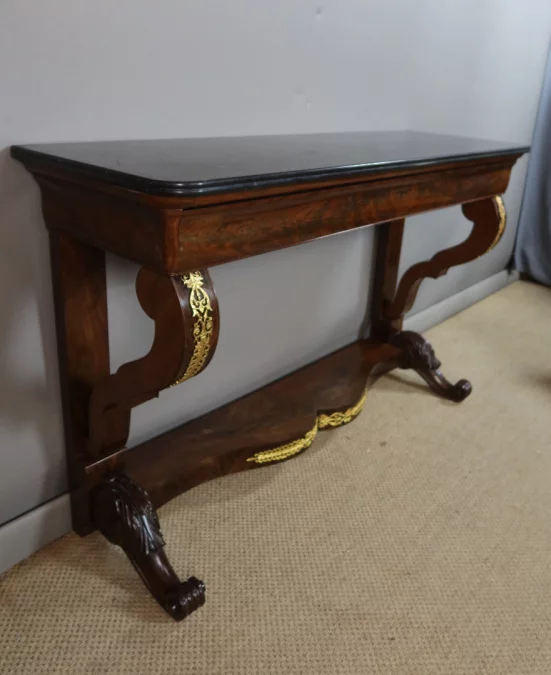 MESA DE CONSOLA DE LA ÉPOCA DE LA RESTAURACIÓN FRANCESA