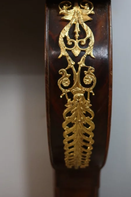 MESA DE CONSOLA DE LA ÉPOCA DE LA RESTAURACIÓN FRANCESA