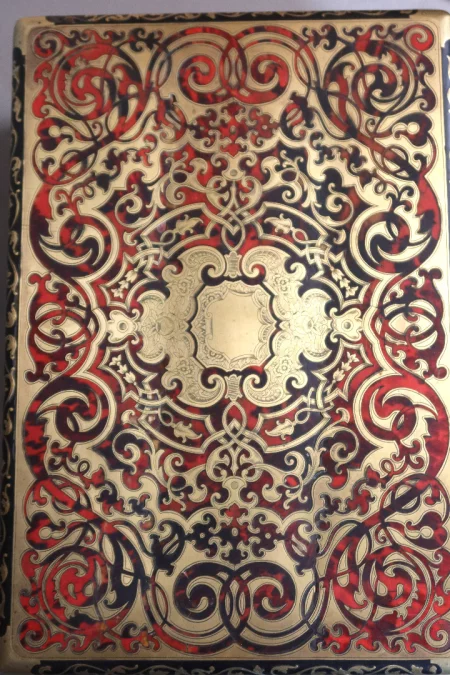 CAJA EN MARQUETERÍA BOULLE