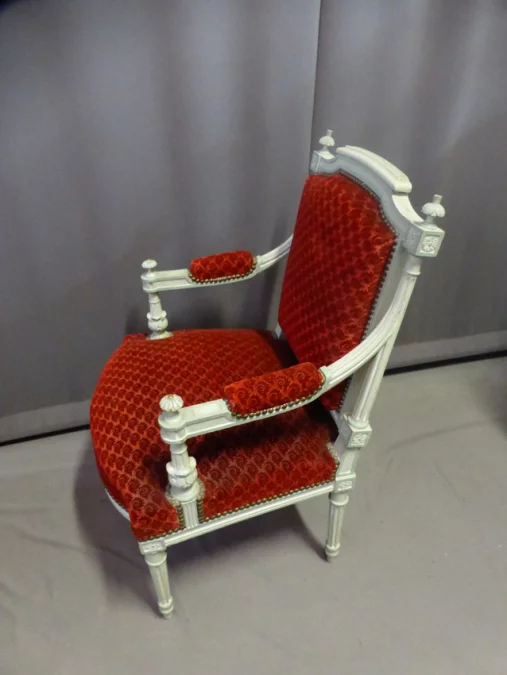 PAREJA DE BUTACAS DE ESTILO LOUIS XVI