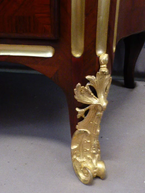 PERÍODO DE REGENCIA COFRE DE CAJONES