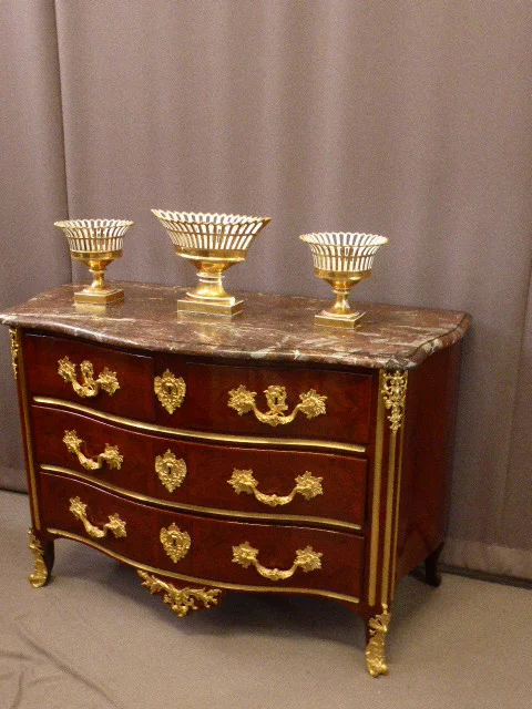 PERÍODO DE REGENCIA COFRE DE CAJONES