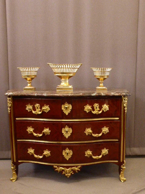 PERÍODO DE REGENCIA COFRE DE CAJONES